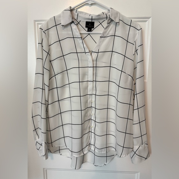 Worthington Button Down Blouse 
Size Petite Medium - Picture 1 of 8